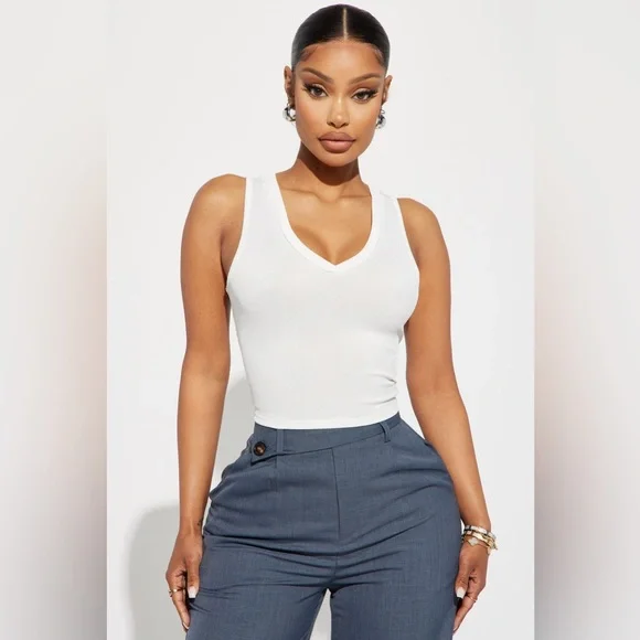 SHEIN White High Neck V-Neck Cropped Basic Ribbed Tank Top Casual Cute Shirt M - Picture 1 of 13